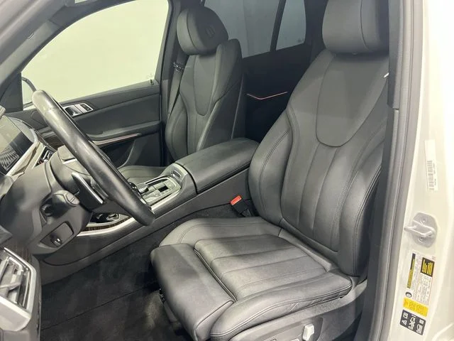 Certified Used 2021 White BMW xDrive40i image 18