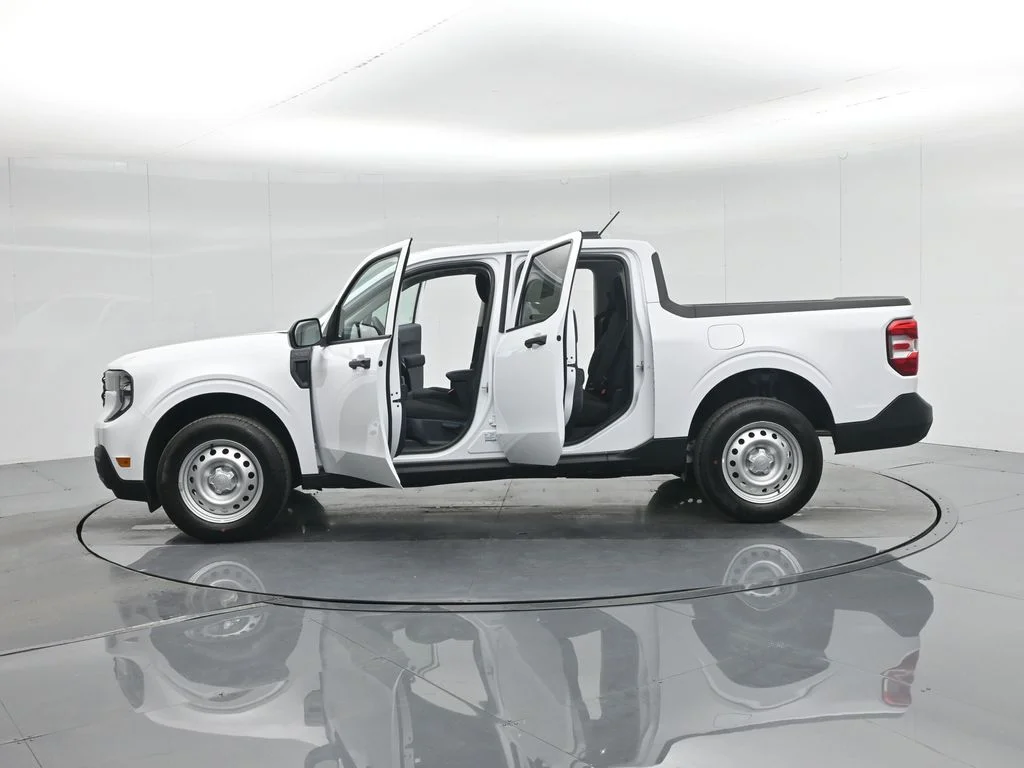 New 2026 Oxford White Ford XL image 32