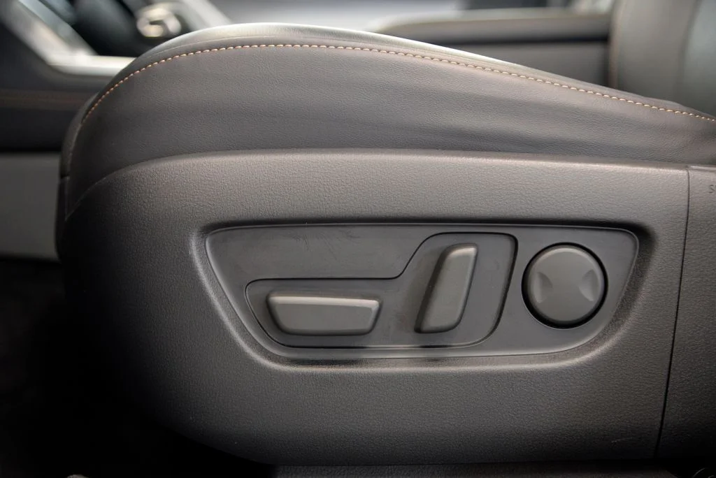 Certified Used 2025 Gray Mazda Premium Plus image 16
