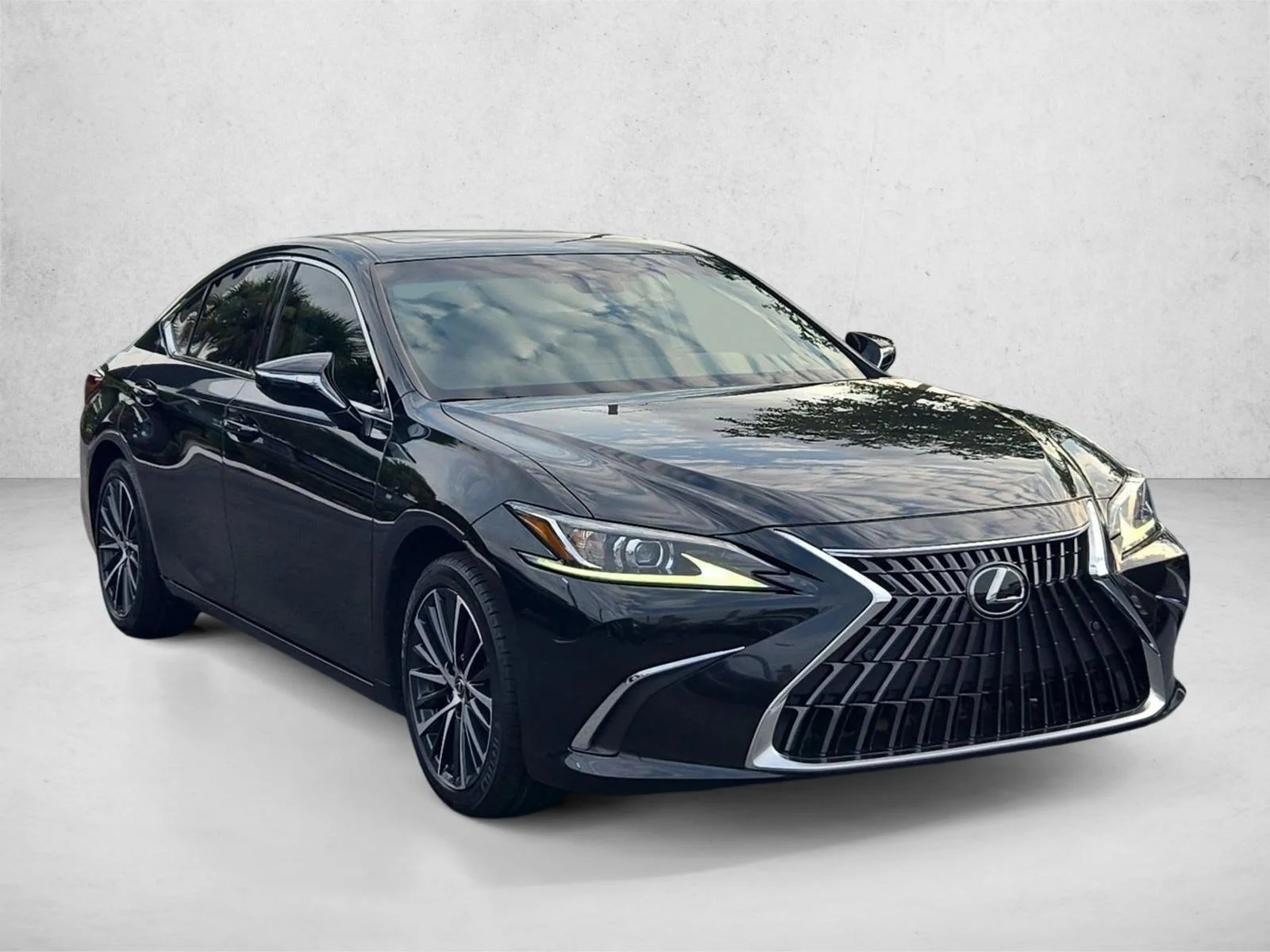 Certified Used 2022 Caviar Lexus ES 350 image 3