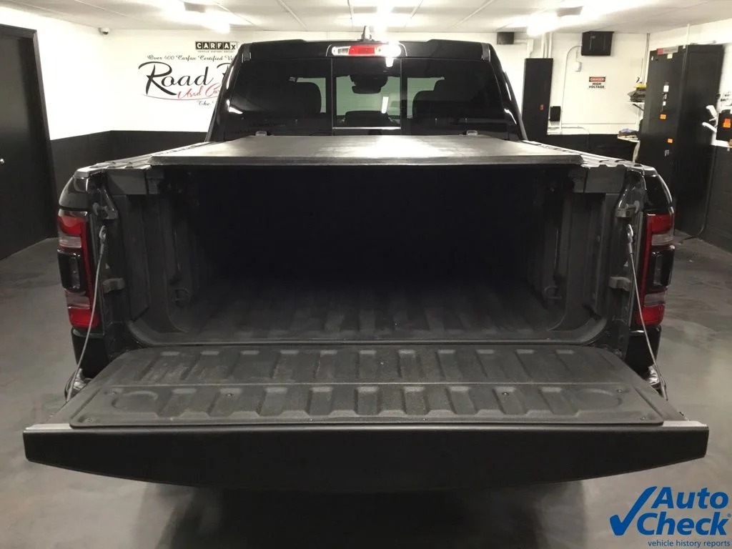 Used 2021 Black Ram Laramie image 12