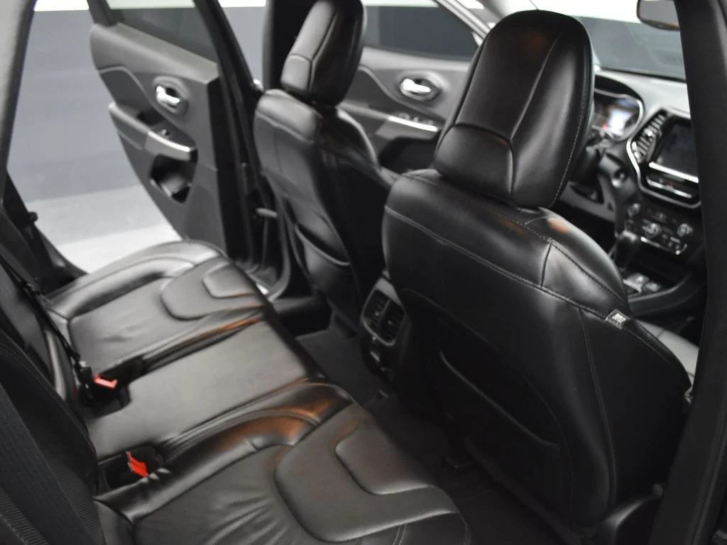 Used 2019 Black Jeep Limited image 22