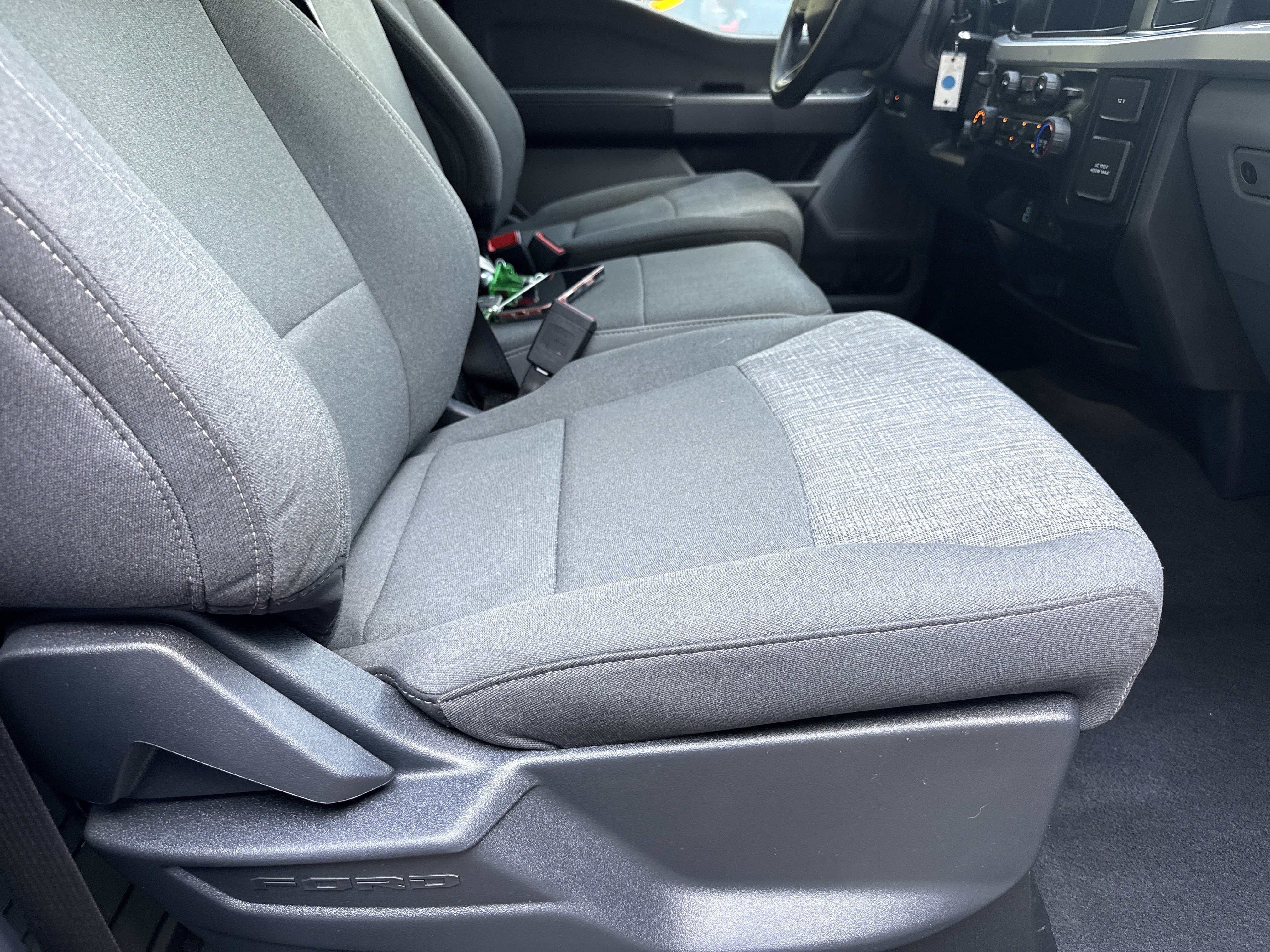 Used 2025 Gray Metallic Ford XLT image 14