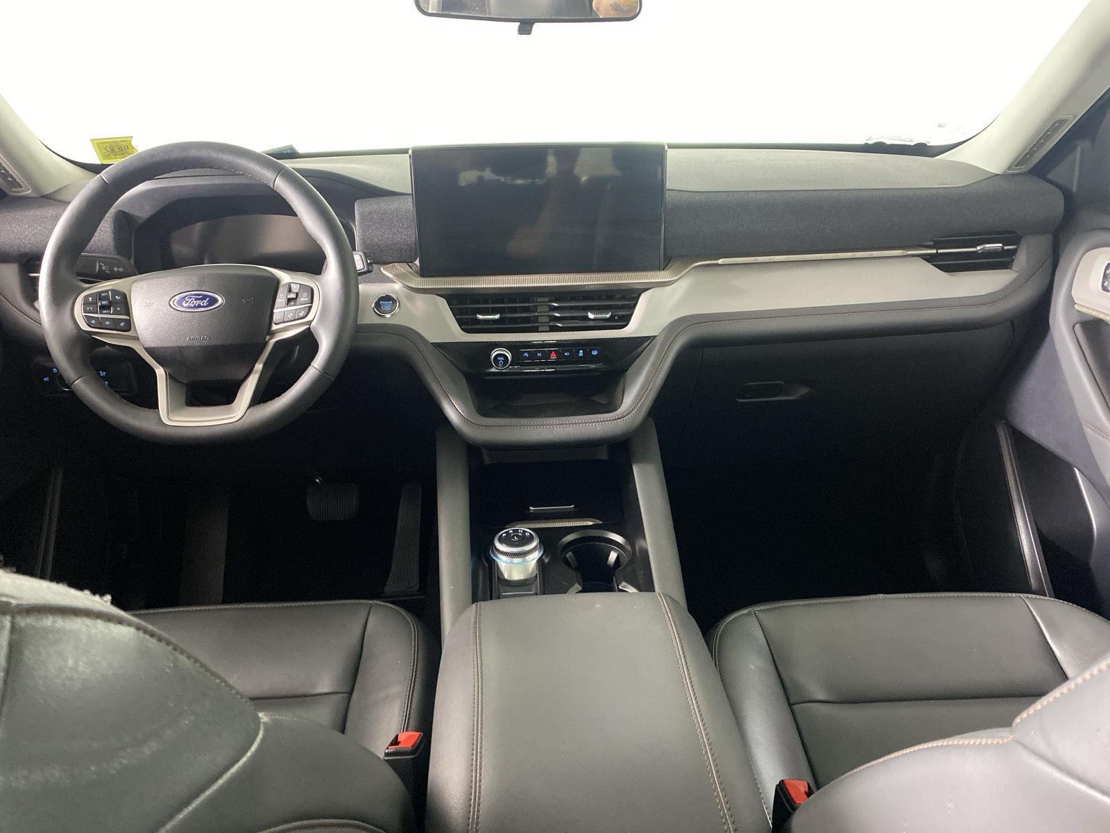 Used 2025 Carbonized Gray Ford Active image 26