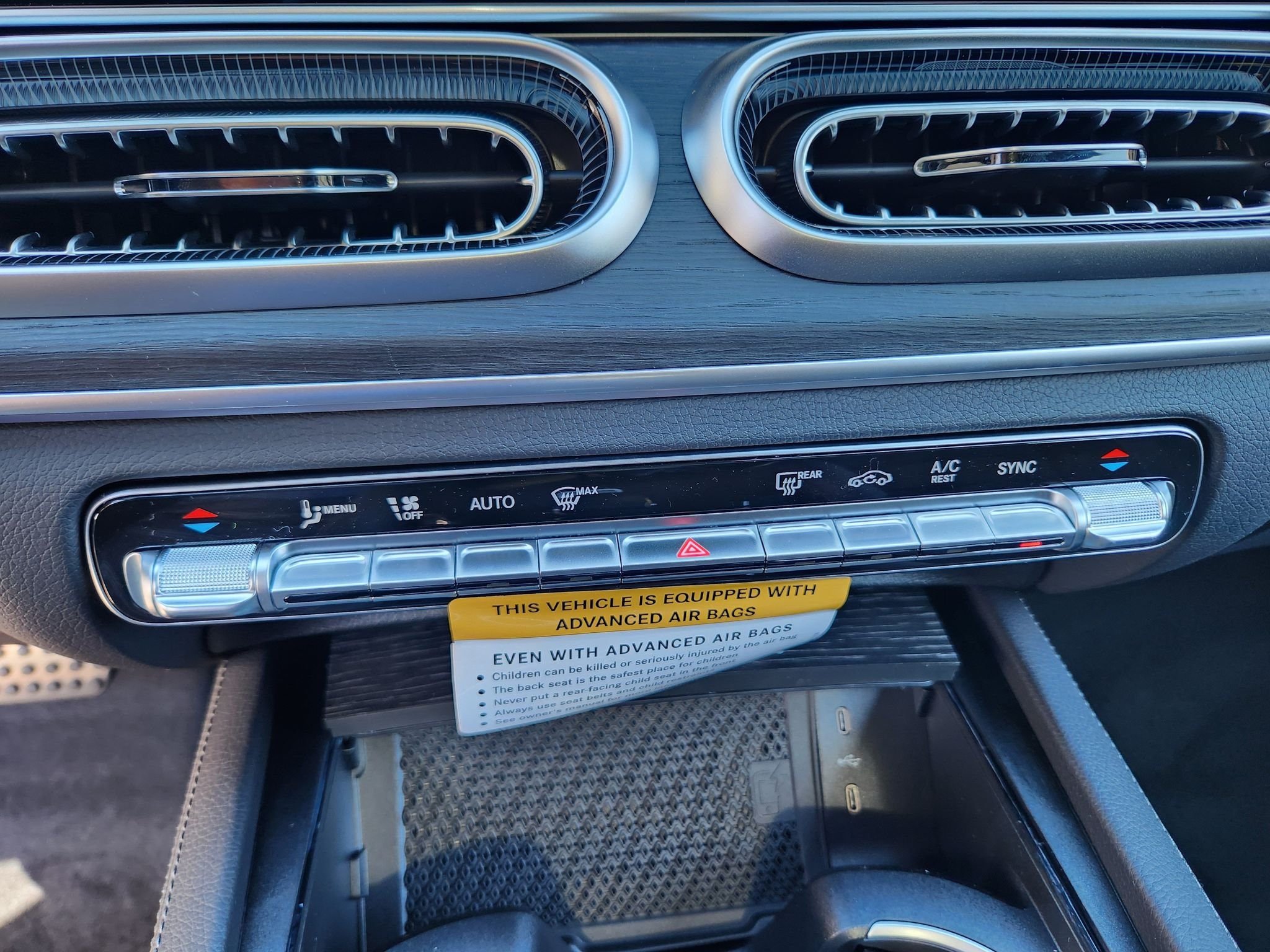 New 2027 MANUFAKTUR Alpine Grey Mercedes-Benz GLS 450 4MATIC® image 18
