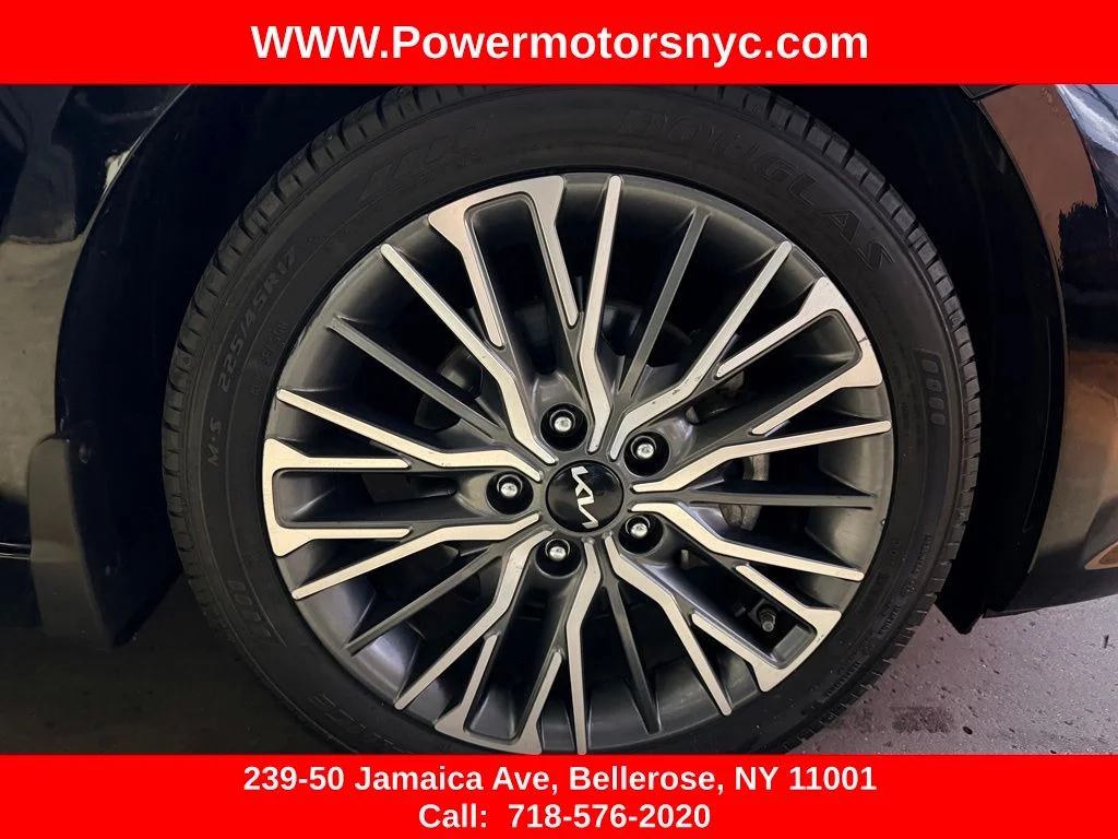 Used 2023 Black Kia GT-Line image 45