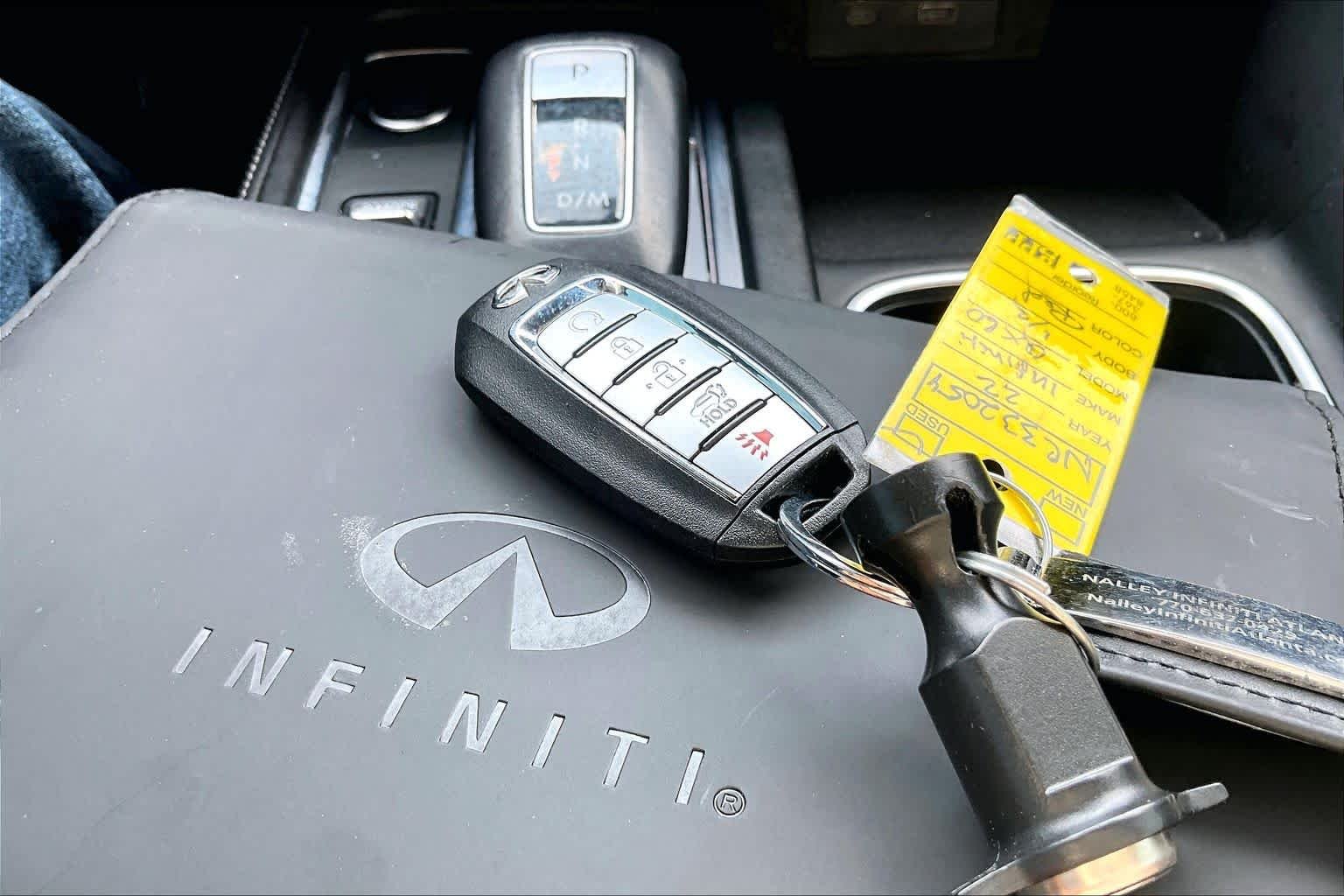 Used 2022 Mocha Almond INFINITI LUXE image 15
