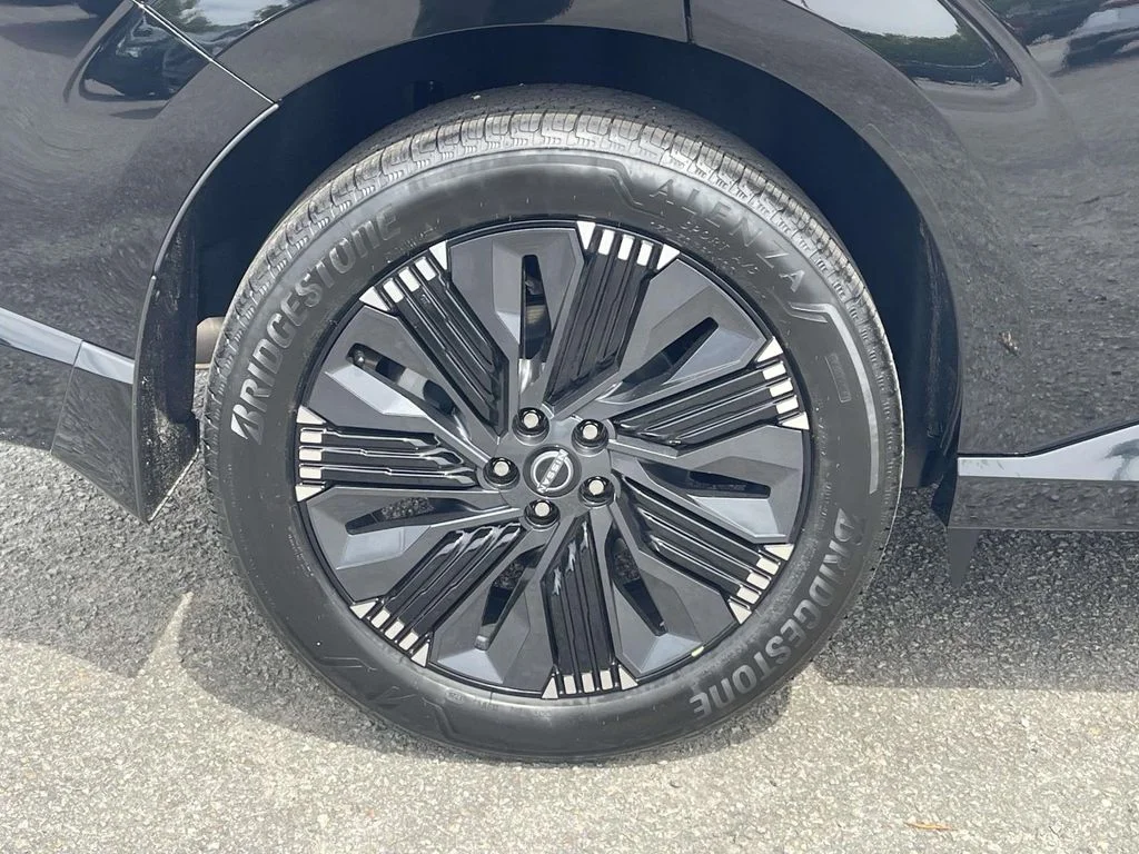 New 2026 Silver Nissan 2.5 SV image 6