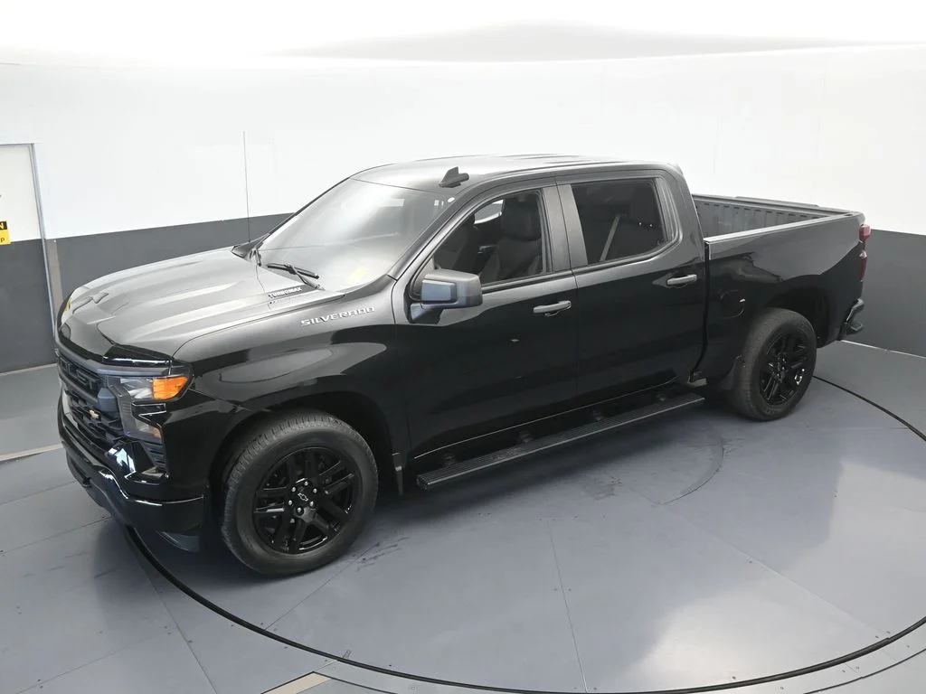 Used 2024 Black Chevrolet Custom image 42