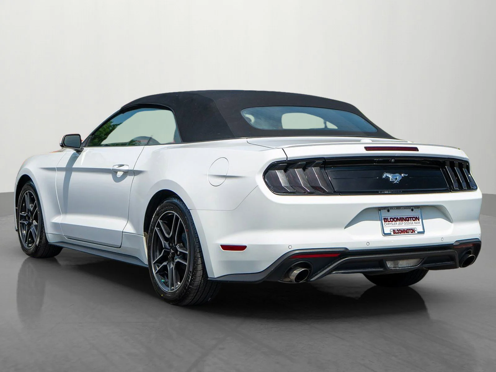 Used 2022 Oxford White Ford EcoBoost Premium image 5