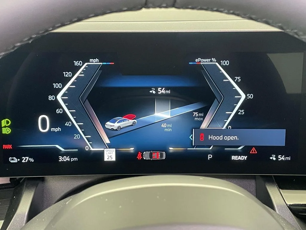 New 2026 White BMW xDrive40 image 39