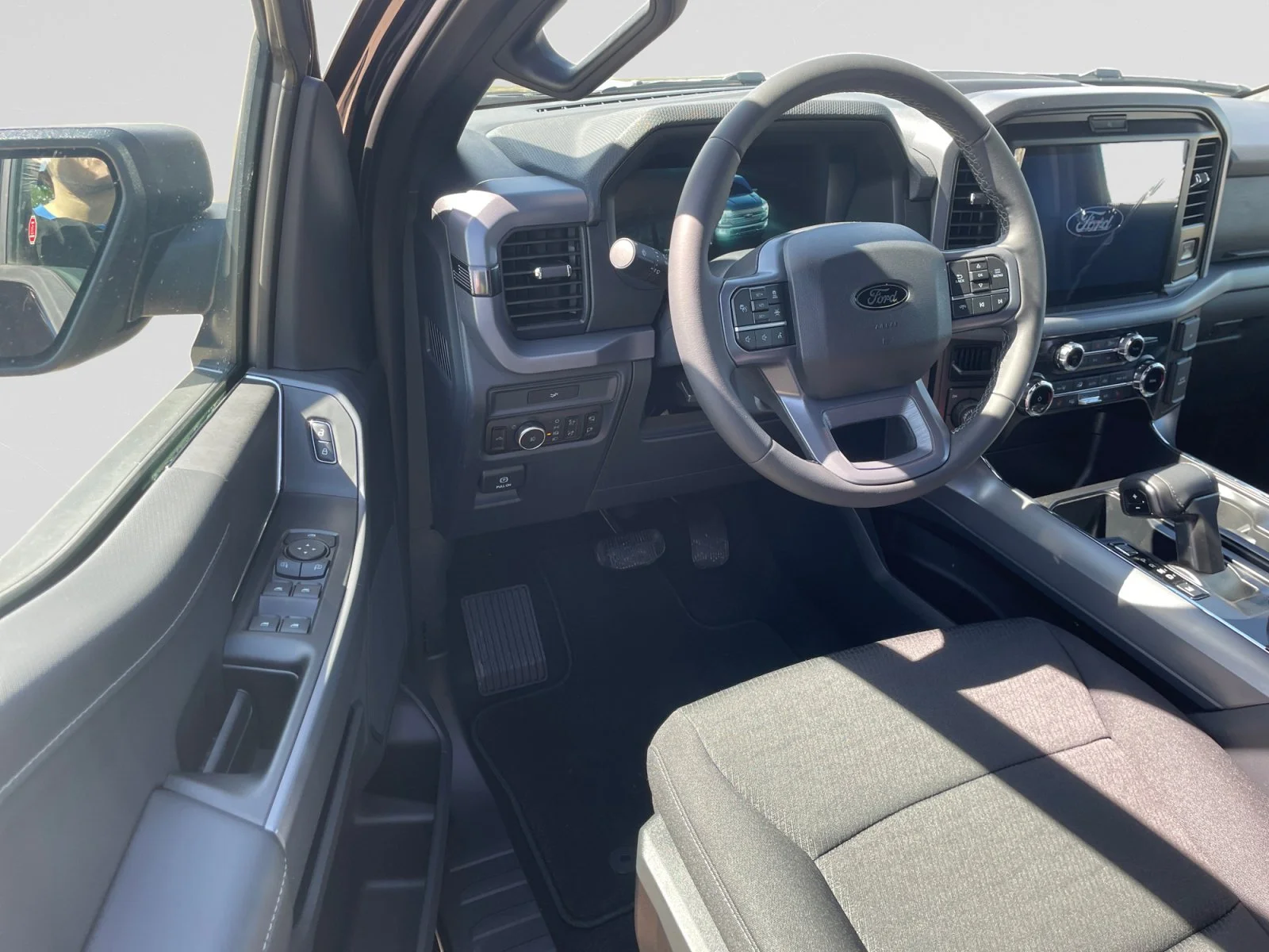 New 2026 Agate Black Metallic Ford XLT image 11