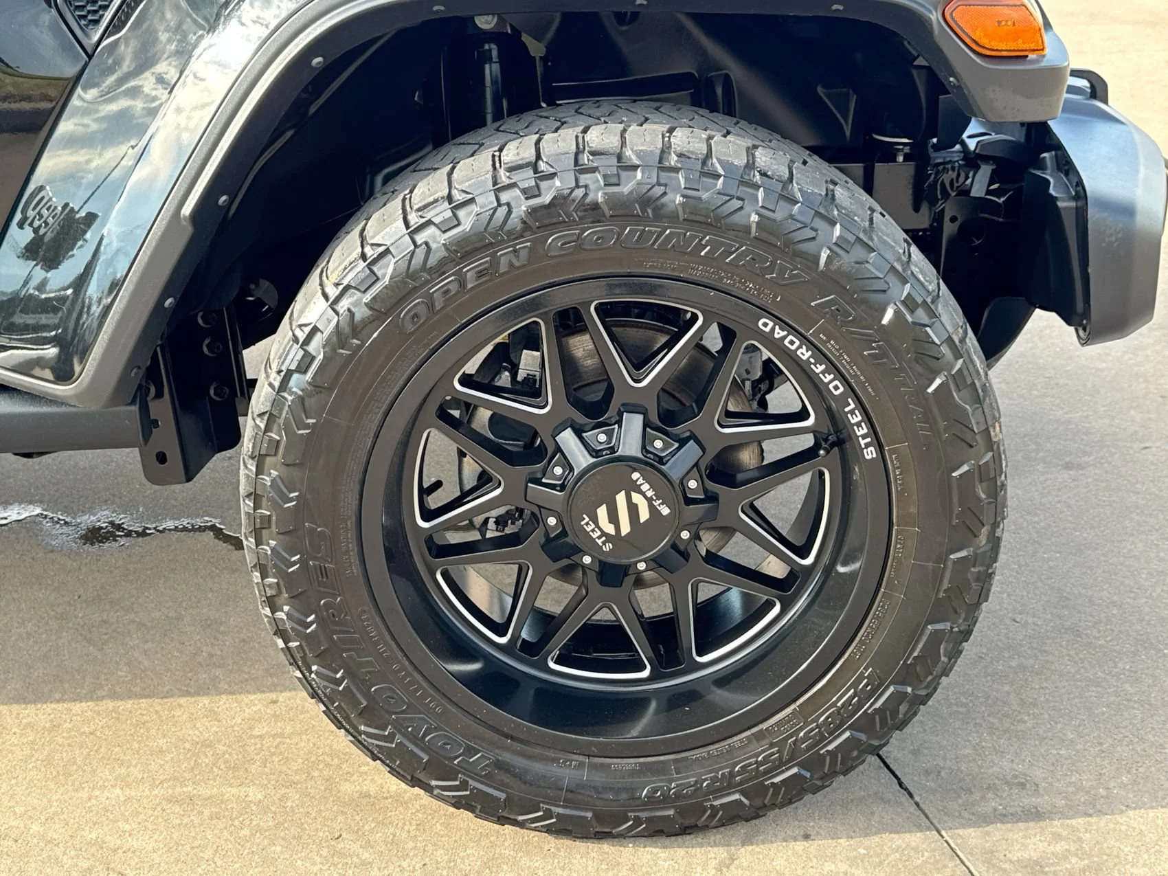 Used 2025 Black Clearcoat Jeep Nighthawk image 10