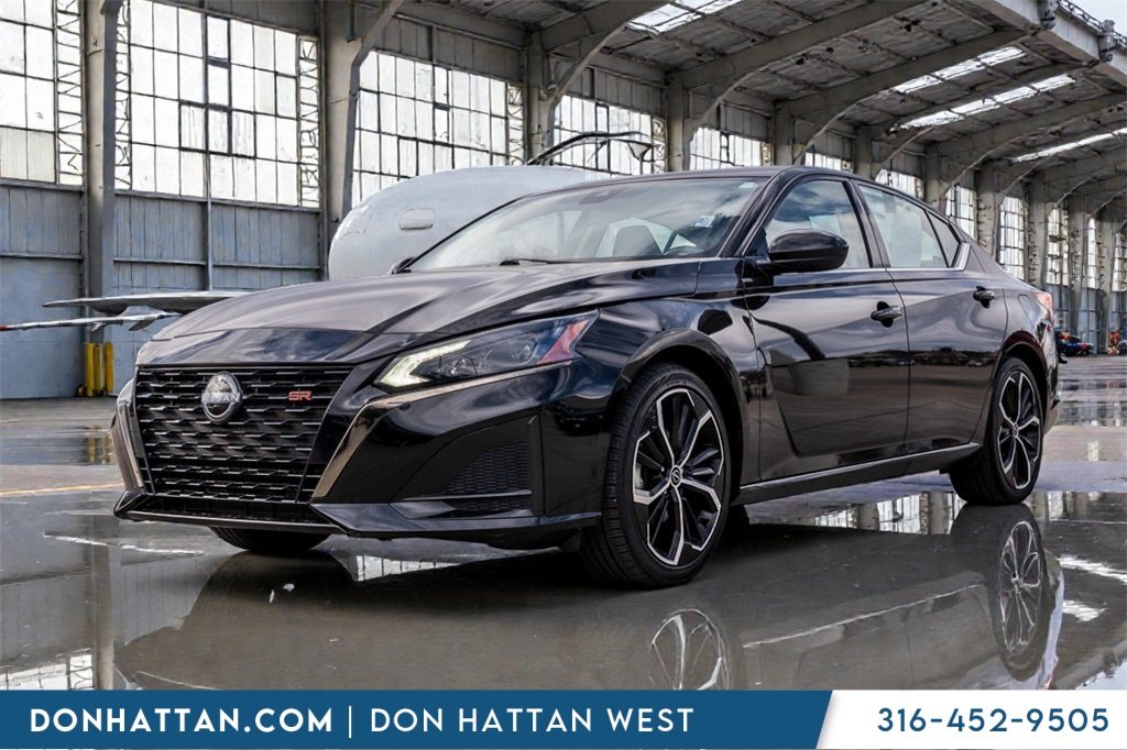 2024 Nissan Altima SR