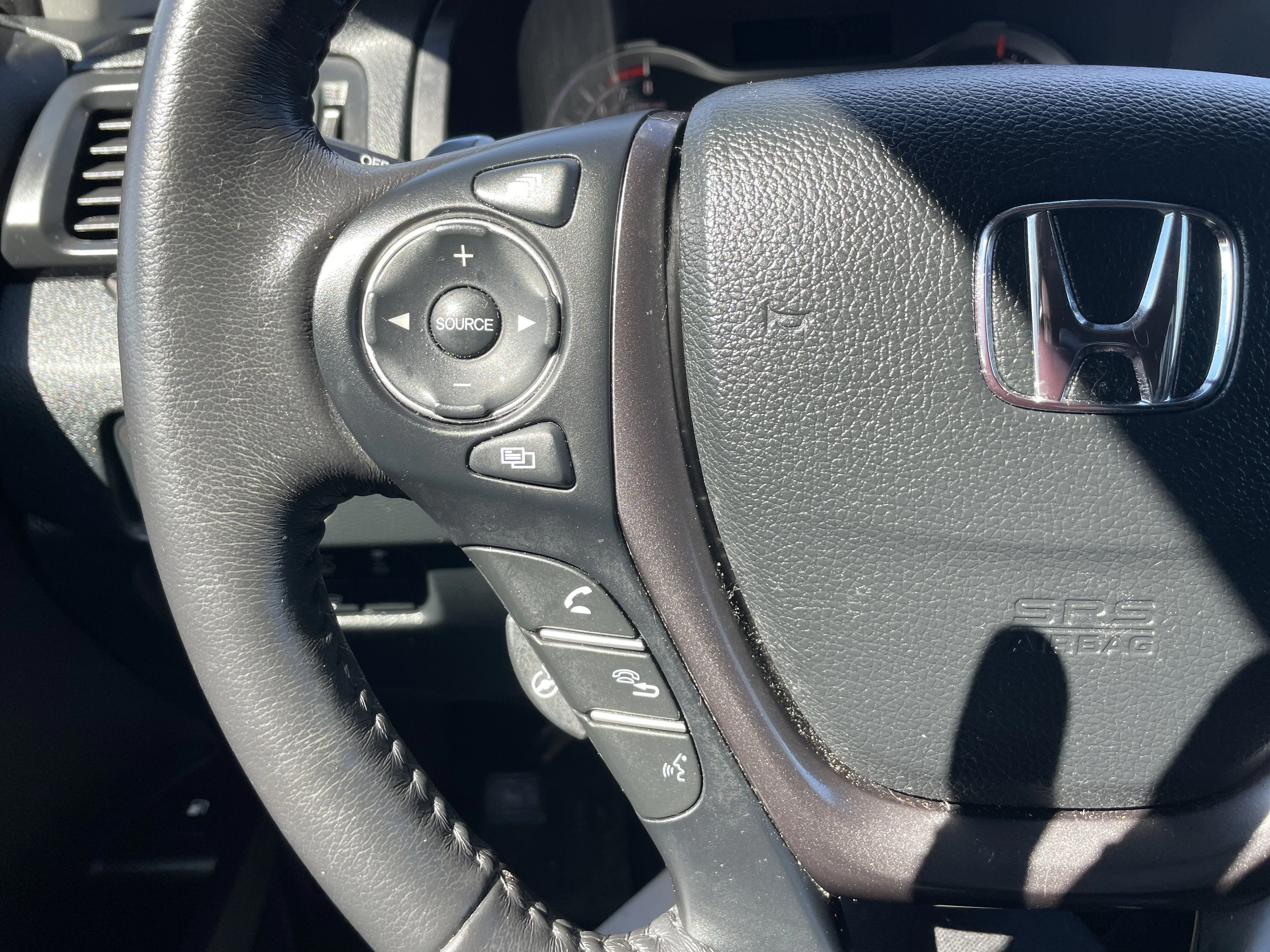 Certified Used 2023 Modern Steel Metallic Honda AWD RTL-E image 49