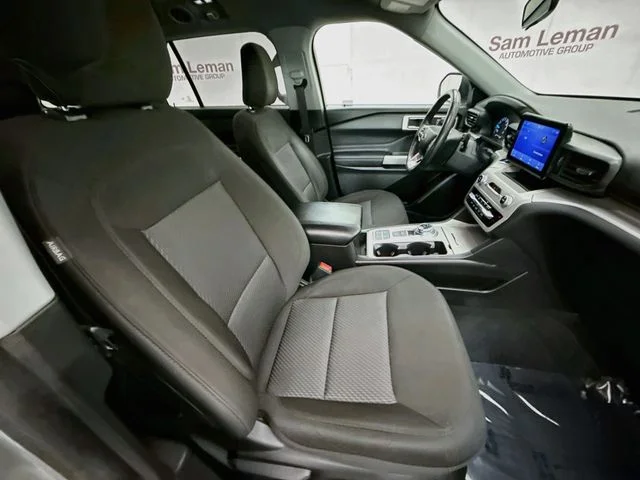 Used 2024 Silver Metallic Ford XLT image 28
