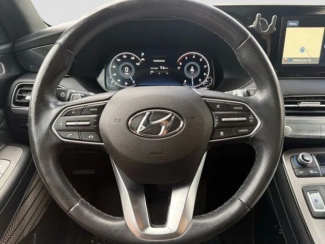Used 2020 Black Hyundai Limited image 28