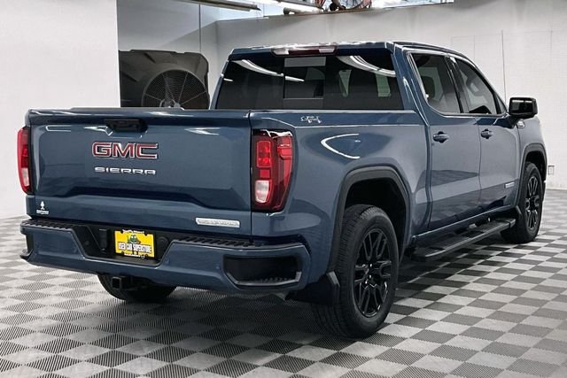 Used 2024 Downpour Metallic GMC Elevation image 13