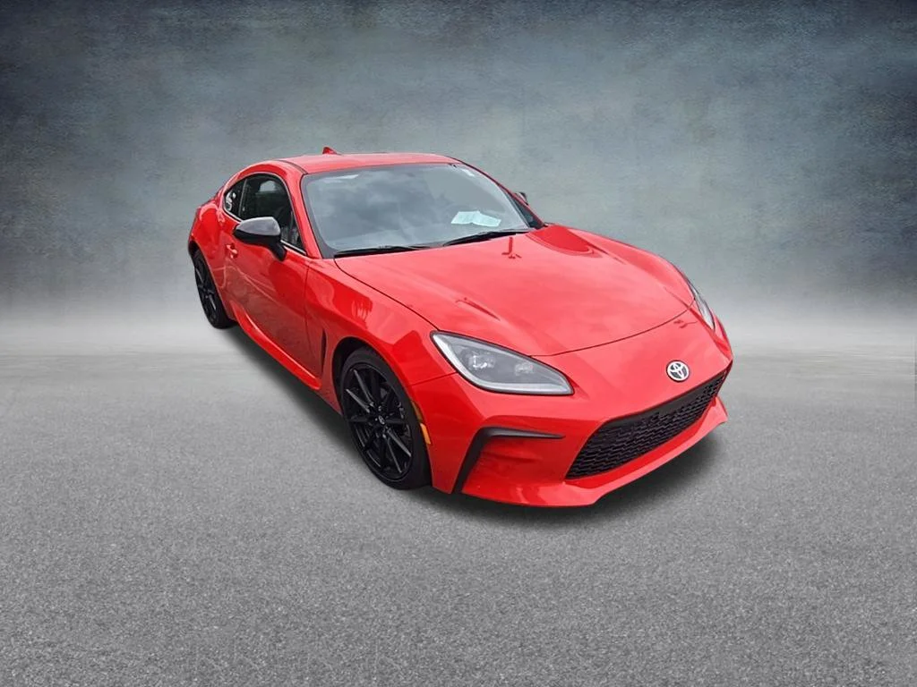 Used 2024  Toyota Premium image 9