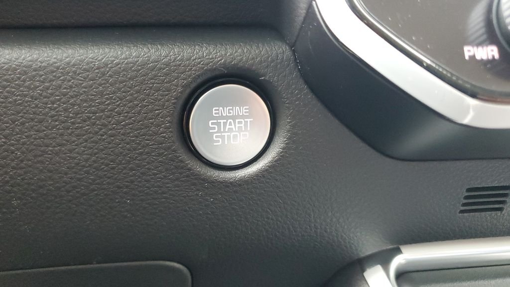 New 2026 Ceramic Silver Kia SX image 25