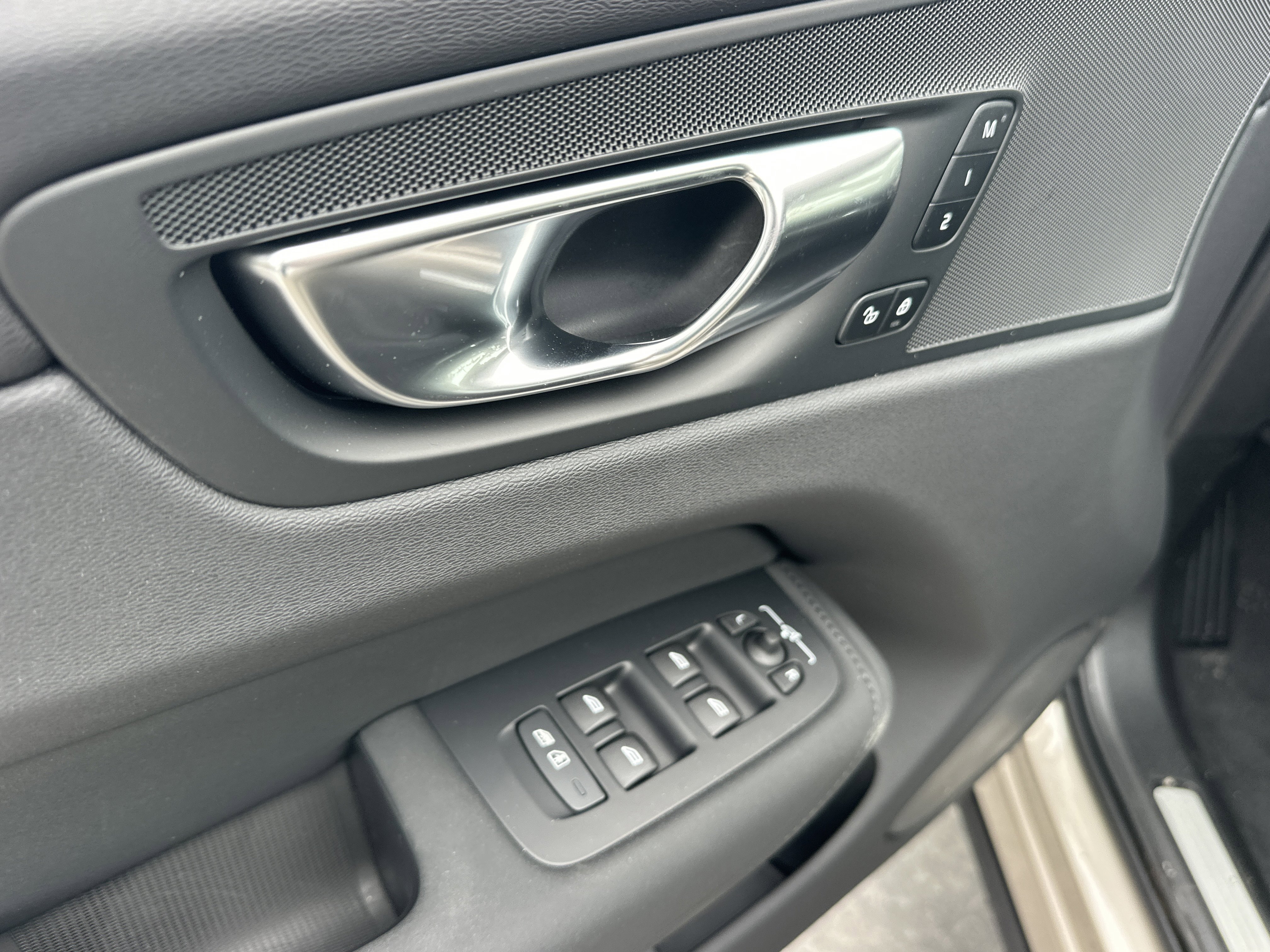 2026 Volvo XC90 Core - Photo 16