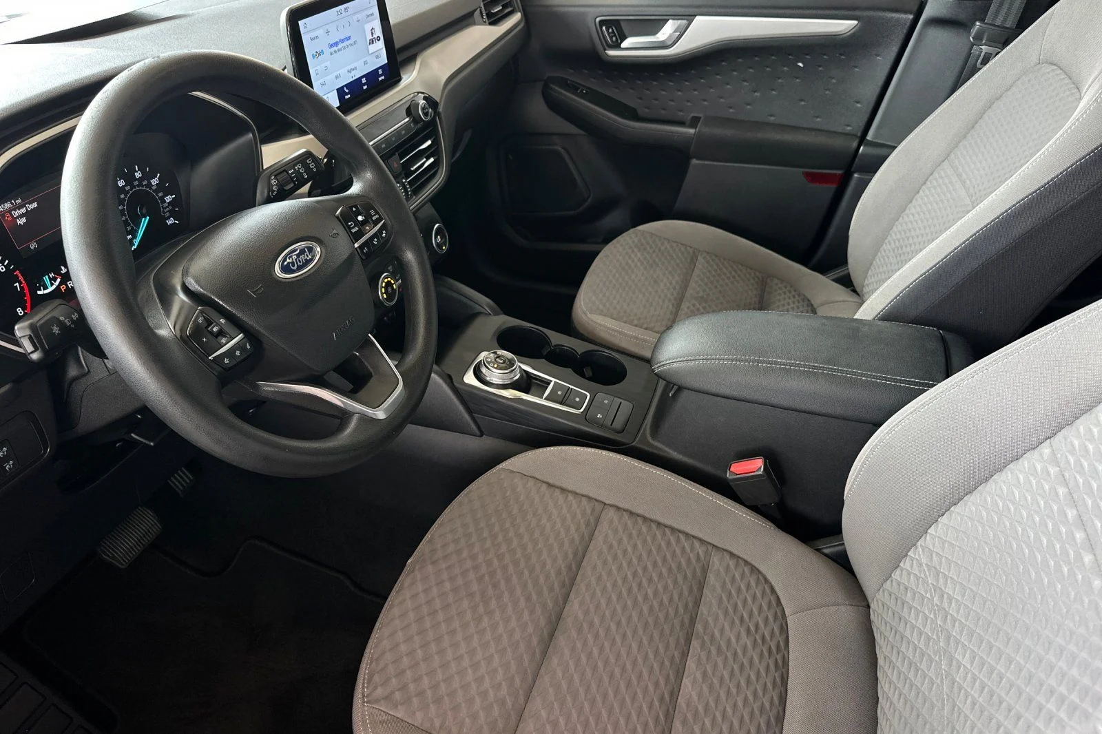 Certified Used 2020 Magnetic Metallic Ford SE image 9