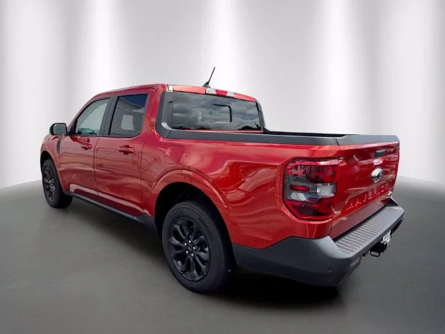 Certified Used 2024 Chili Pepper Red Ford Lariat image 6