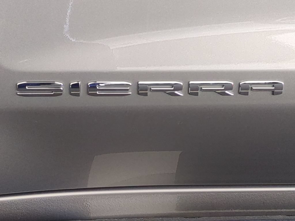 2026 GMC Sierra 1500 SLT - Photo 10