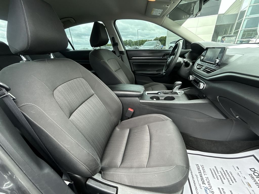 Used 2023 Gray Nissan 2.5 S image 28