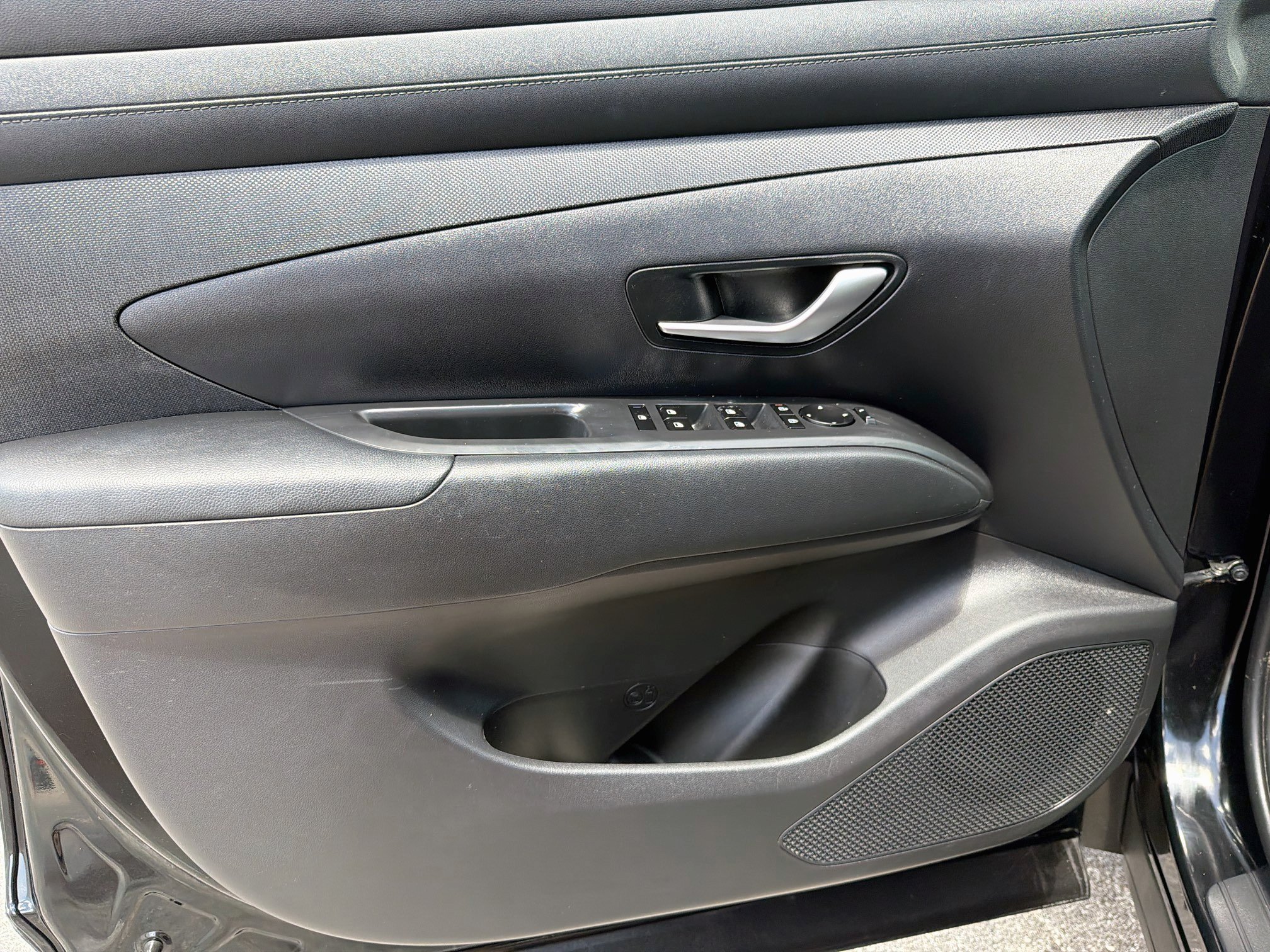 Used 2025 Ash Black Hyundai SEL Convenience image 22