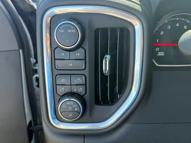 Used 2023 Silver Ice Metallic Chevrolet LT image 13