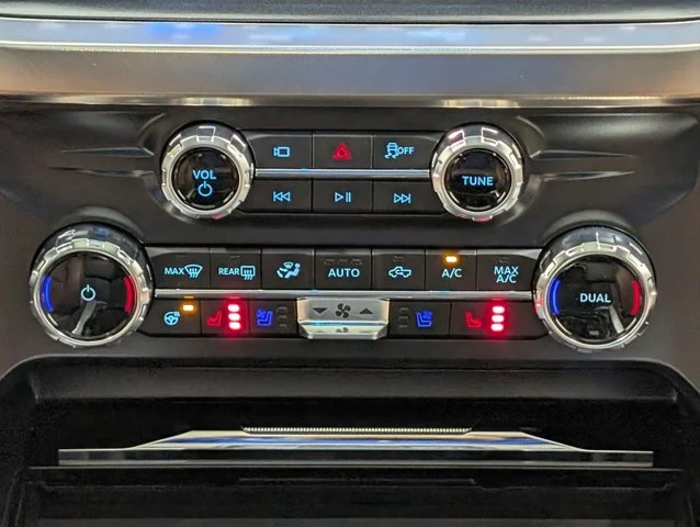 New 2026 Star White Metallic Tri-Coat Ford F-250® King Ranch® image 47