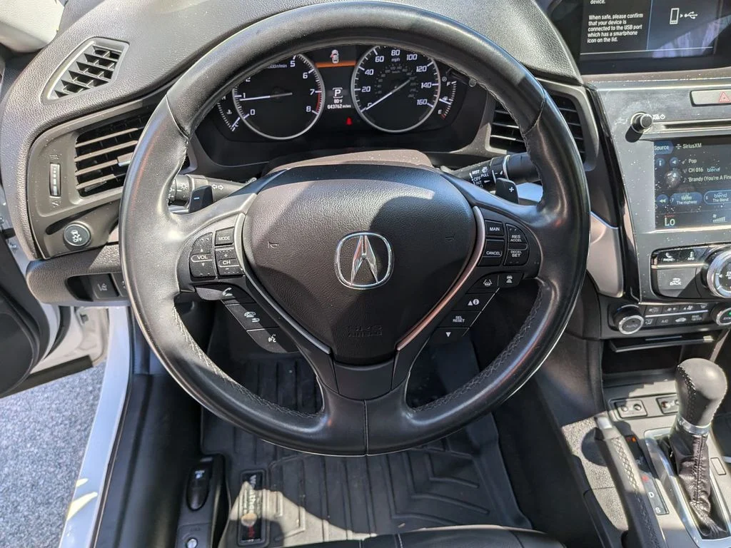 Used 2022  Acura Premium Package image 15