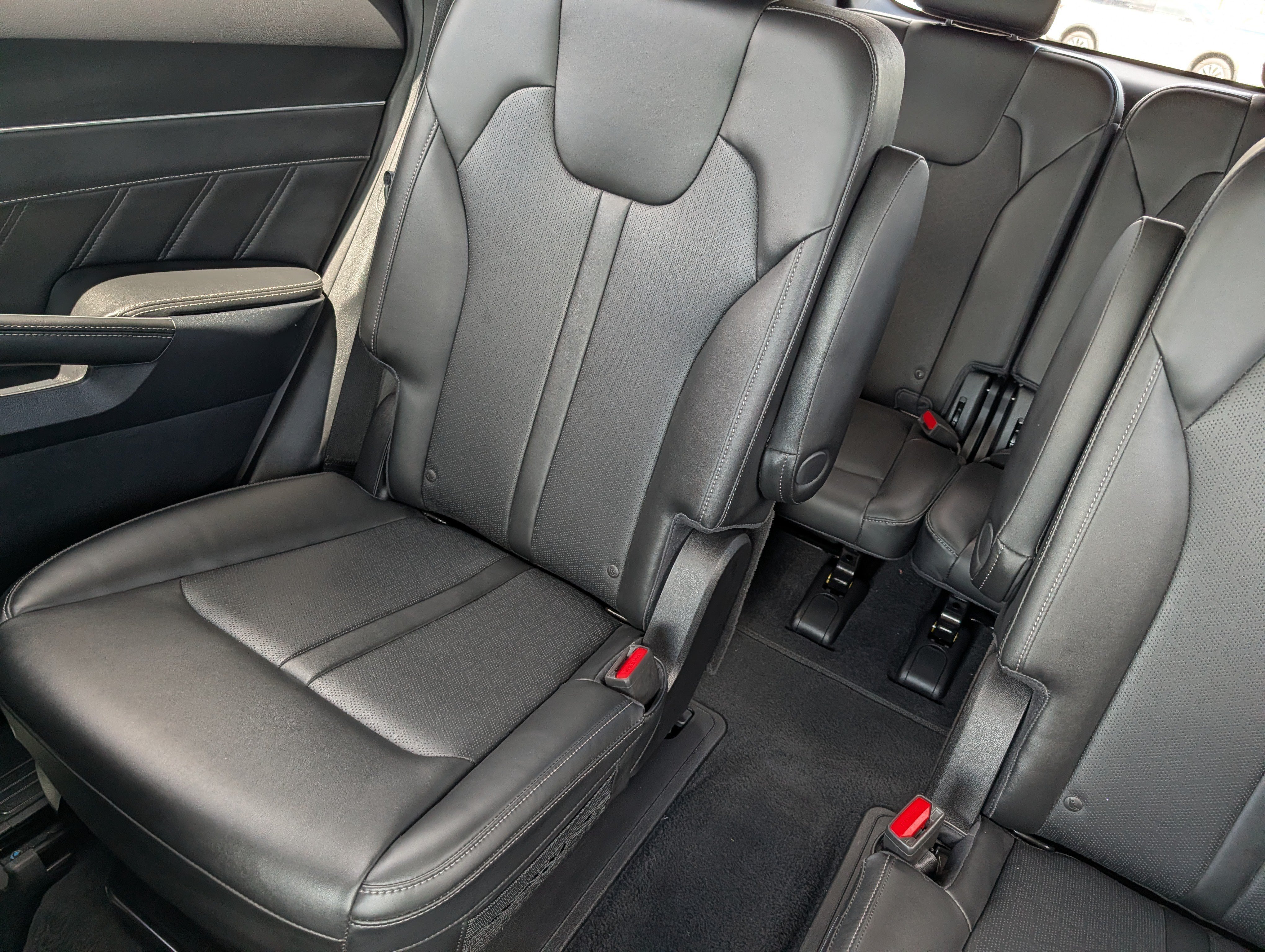 Certified Used 2023 Sapphire Blue Kia SX image 12