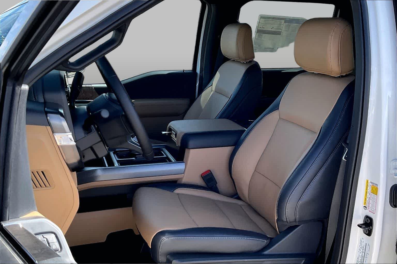 New 2026 Star White Metallic Tri-Coat Ford F-250® Lariat® image 9