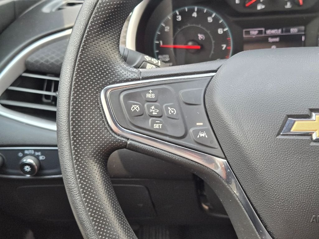 Used 2025 Black Chevrolet LT image 21
