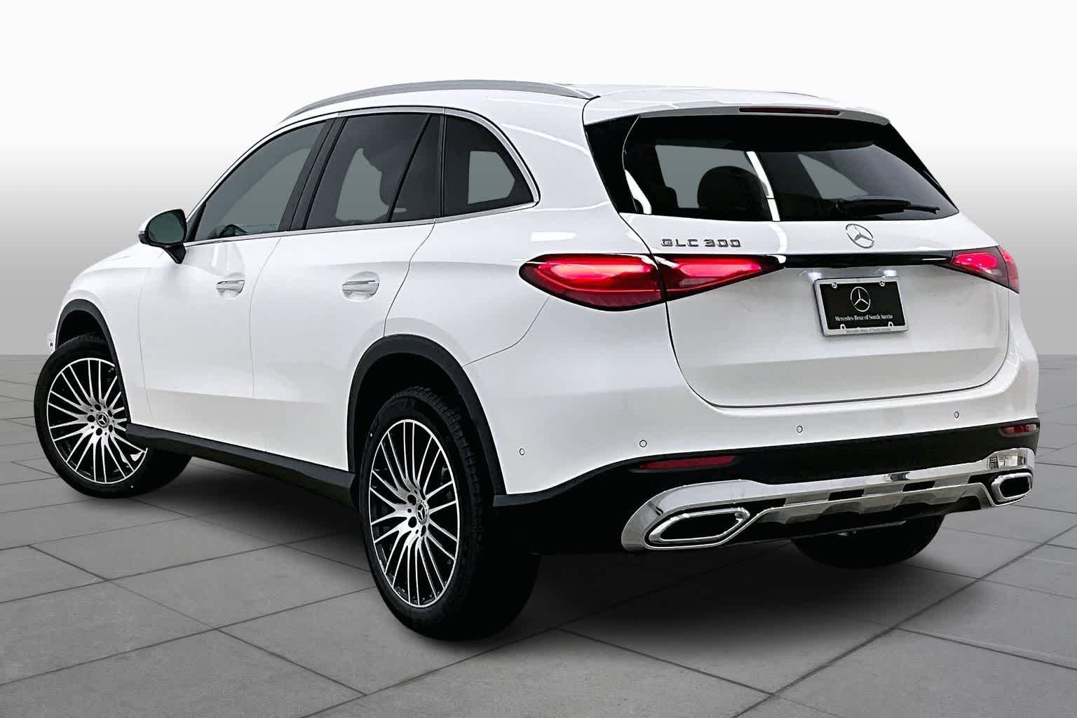 New 2026 Polar White Mercedes-Benz GLC 300 image 12