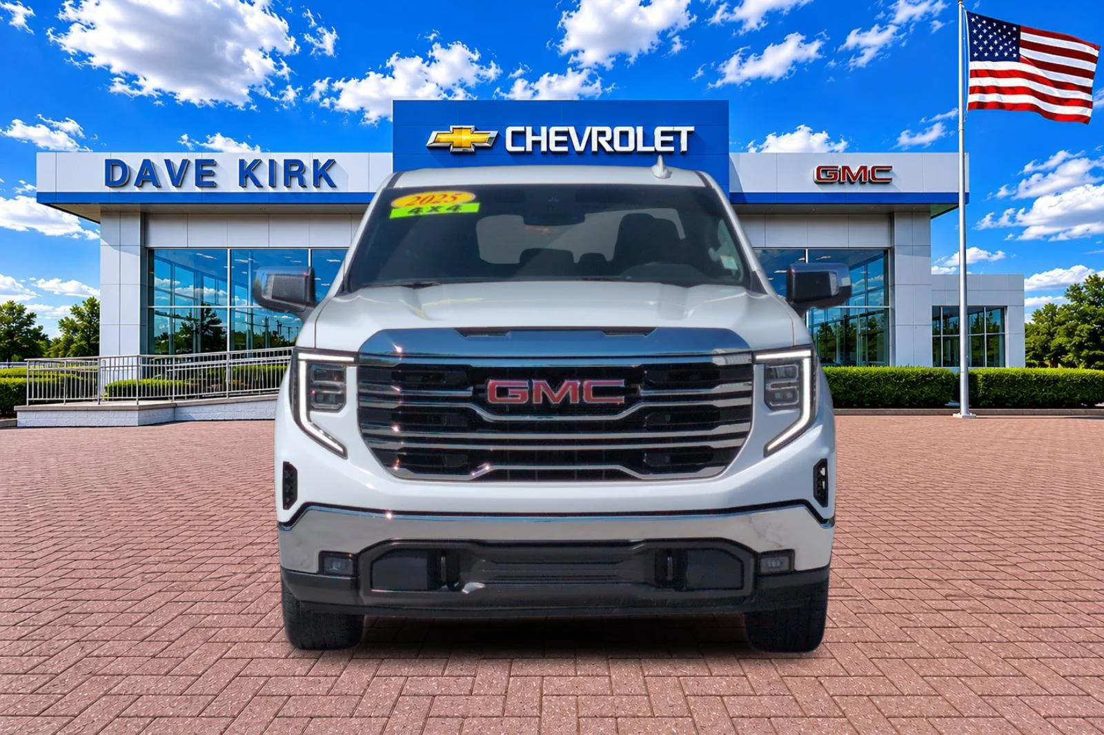 Used 2025 Summit White GMC SLT image 8