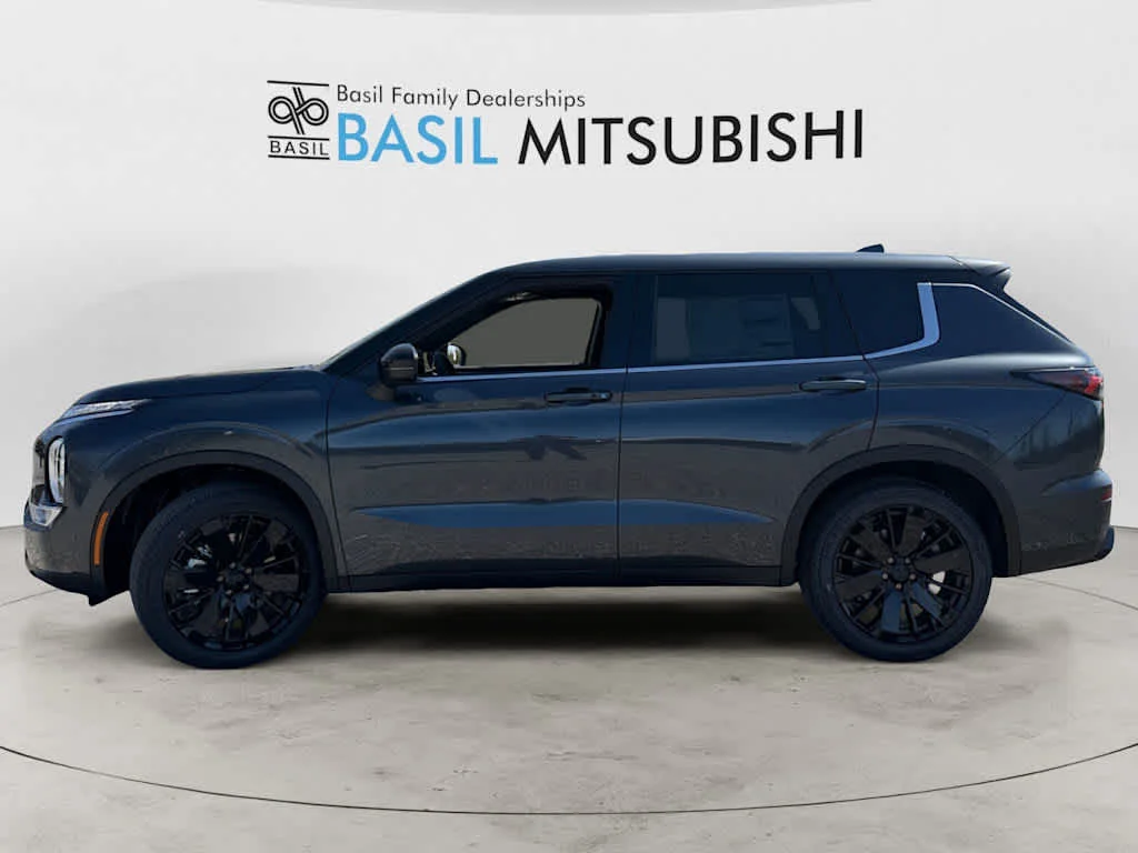New 2026 Graphite Gray Mitsubishi LE image 6