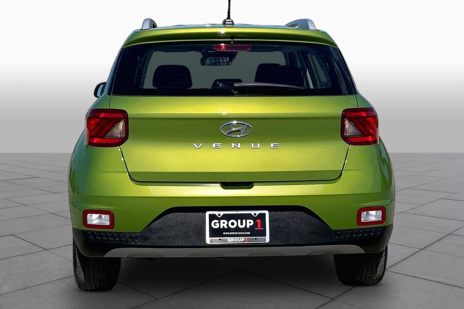 Used 2023 Green Apple Hyundai SEL image 5