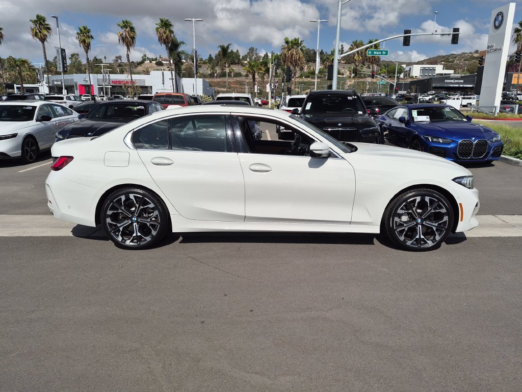 Used 2025 Alpine White BMW 330i image 3