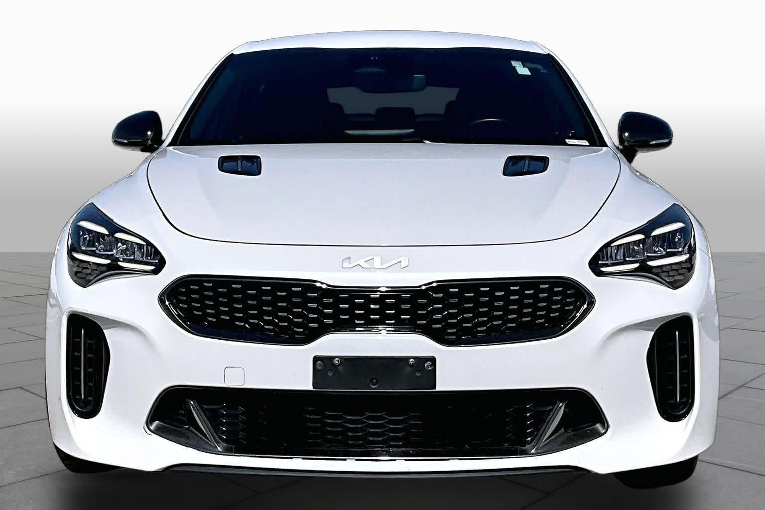 Used 2022 Snow White Pearl Kia GT-Line image 4