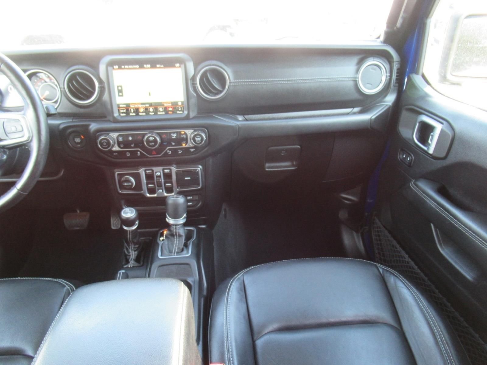 Used 2018 Blue Jeep Unlimited Sahara image 15