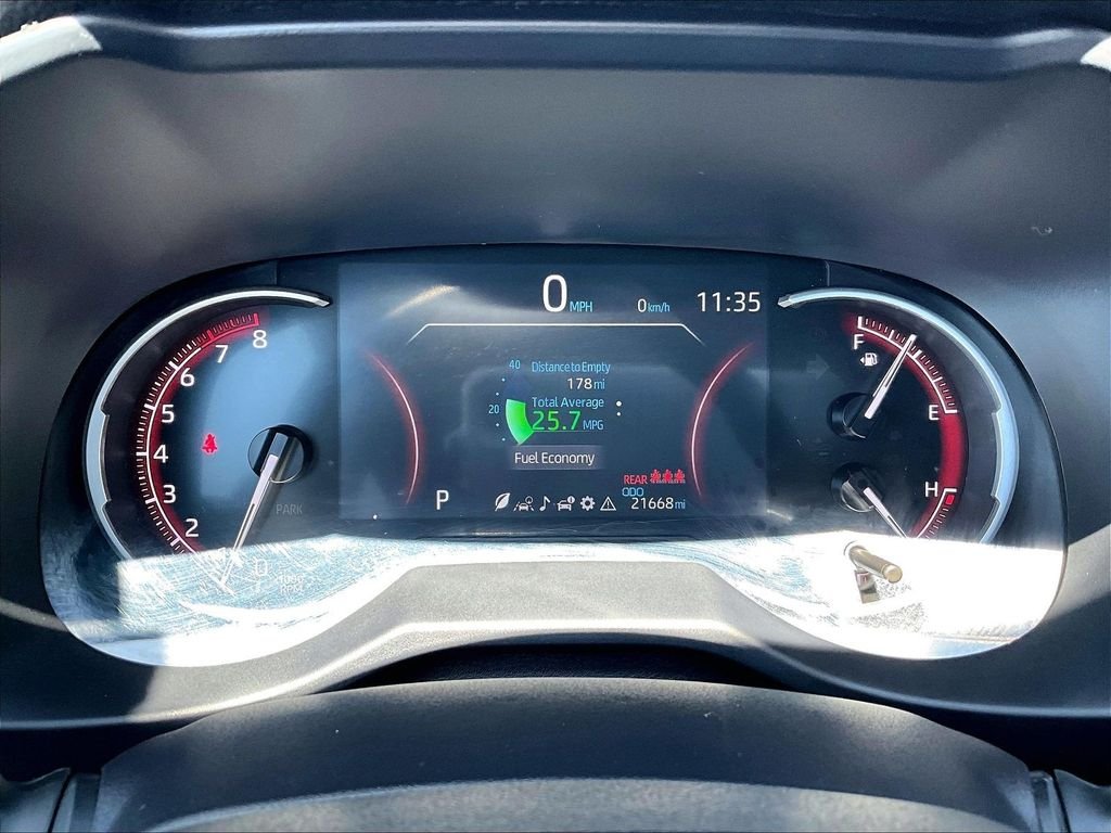 Used 2025 Ice Toyota LE image 25