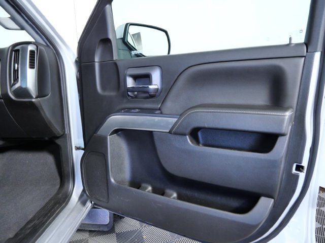Used 2019 Gray Chevrolet LT image 10