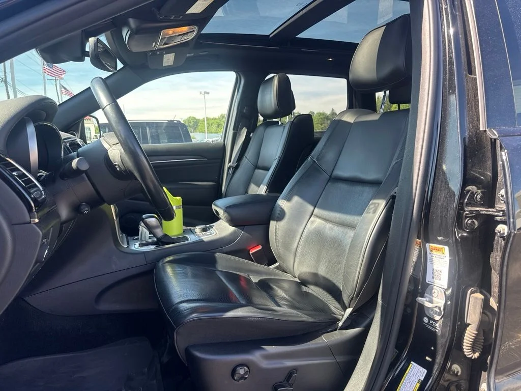 Used 2021 Black Jeep High Altitude image 3