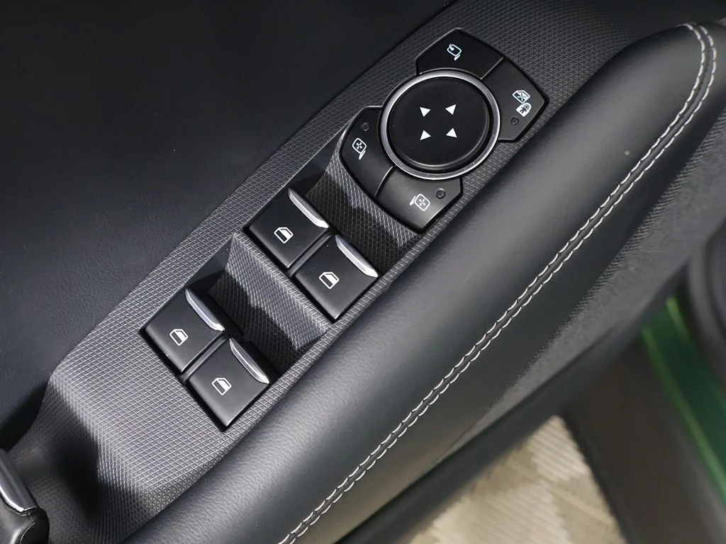 Used 2025 Green Metallic Ford Premium image 40