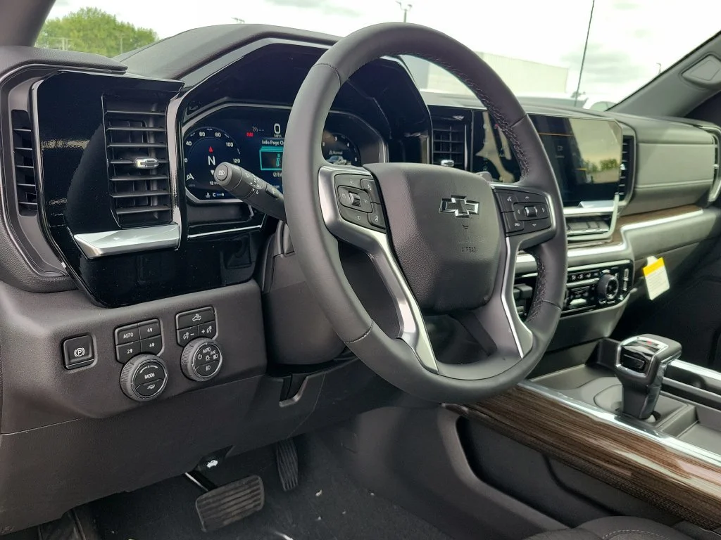 New 2026 Sterling Gray Metallic Chevrolet LT Trail Boss image 10