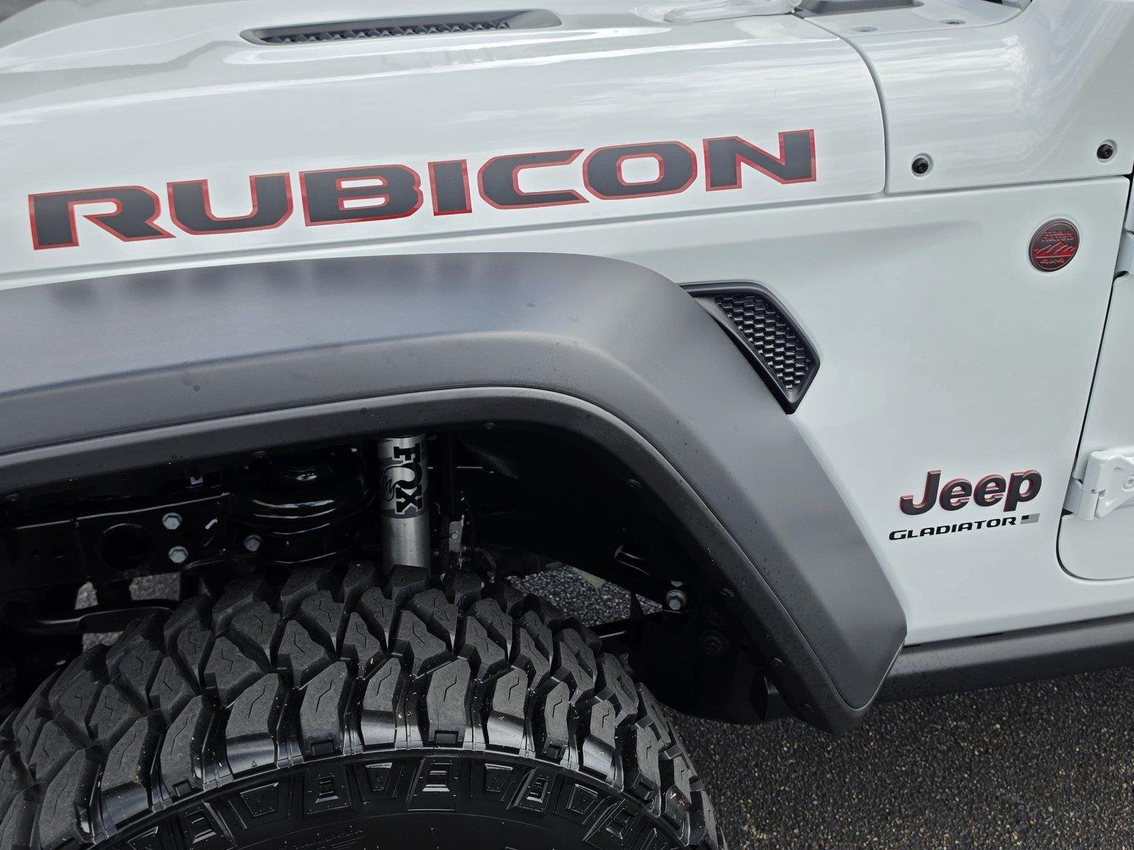 Used 2026 Bright White Clearcoat Jeep Rubicon image 39
