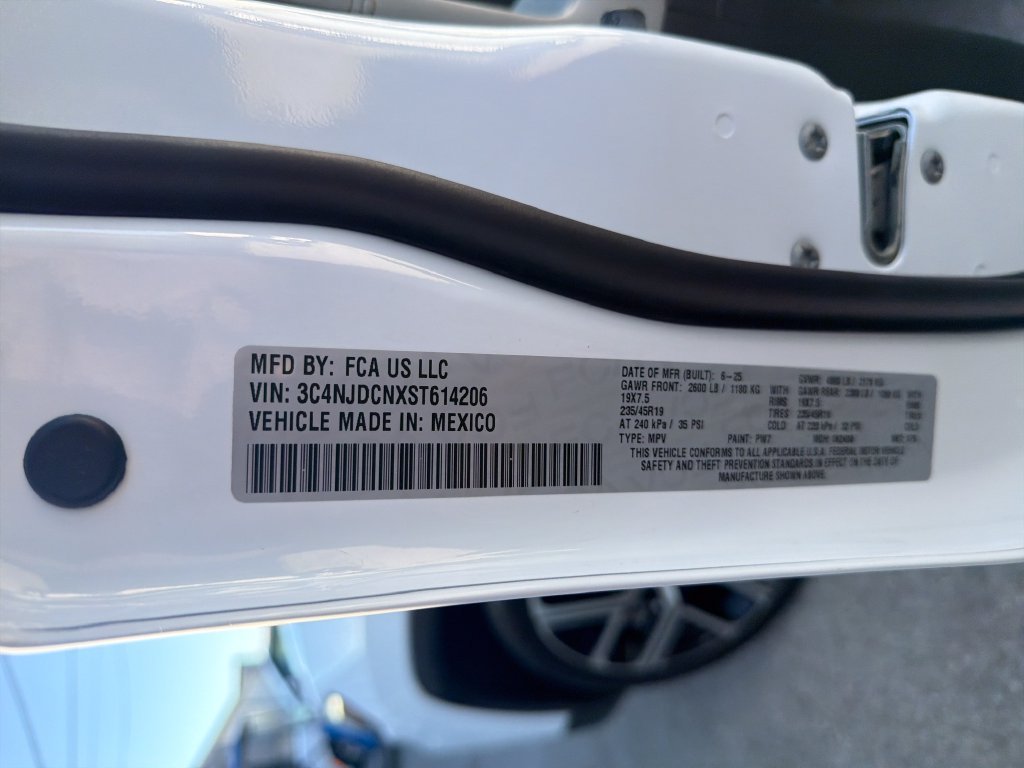 Used 2025 White Jeep Limited image 24